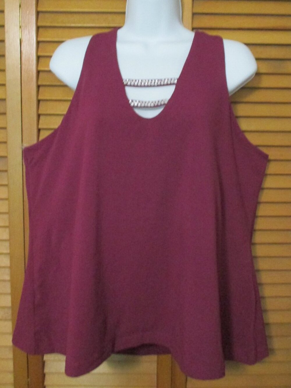Fashion Bug tank top NEW ties at neck purple with neckline bling size 2x